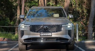 Volvo XC90 2026 có thể ra mắt tại Việt Nam cuối tháng này, giá dự kiến thấp hơn bản tiền nhiệm?